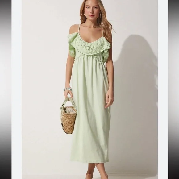 Zara | Dresses | Zara Green Maxi Dress | Poshmark